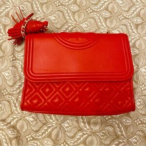 TORY BURCH CROSSBODY BAG!! 😊😊